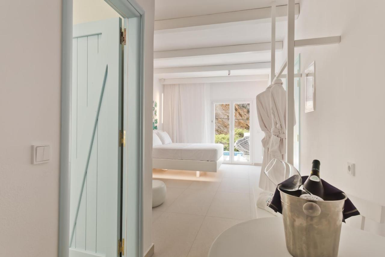 Enilion Luxury Suites Kyra Panagia Exteriör bild