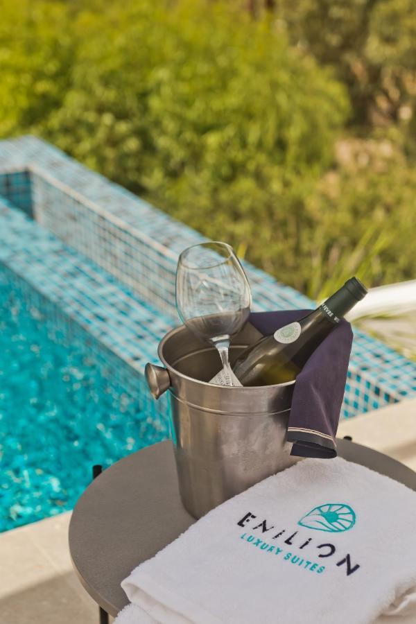 Enilion Luxury Suites Kyra Panagia Exteriör bild