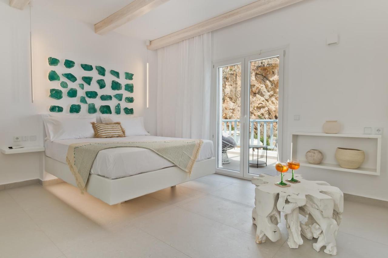 Enilion Luxury Suites Kyra Panagia Exteriör bild