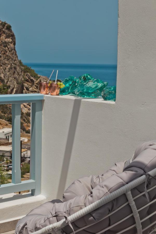 Enilion Luxury Suites Kyra Panagia Exteriör bild