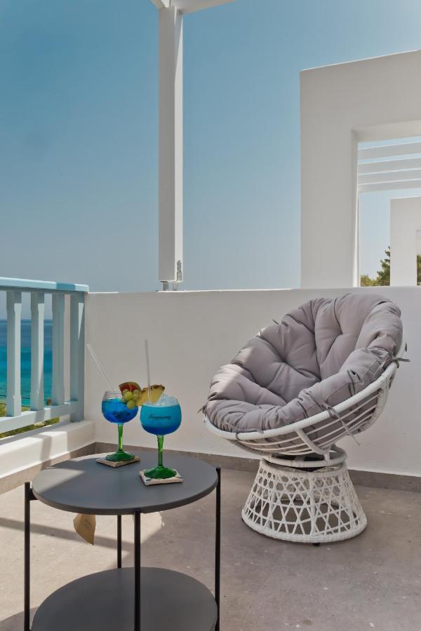 Enilion Luxury Suites Kyra Panagia Exteriör bild