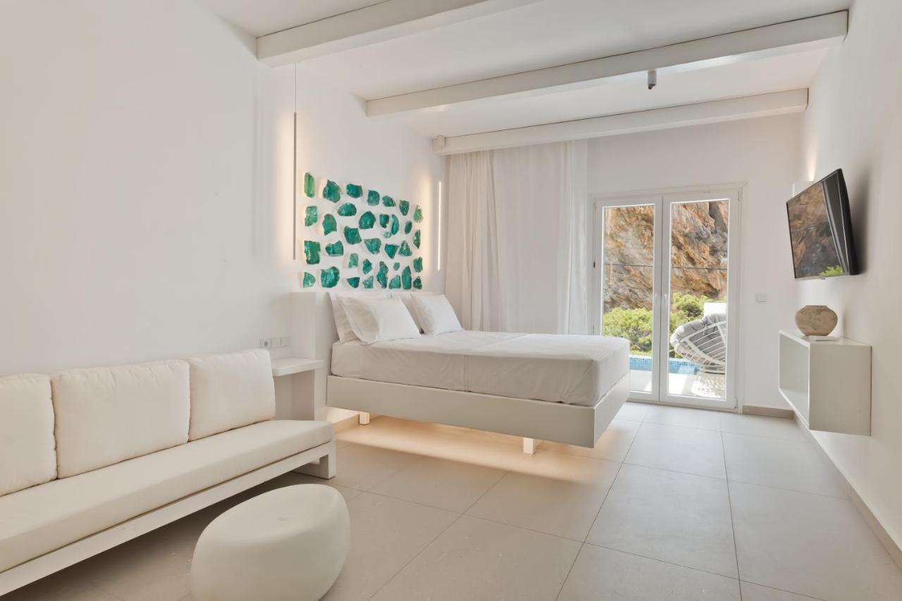 Enilion Luxury Suites Kyra Panagia Exteriör bild