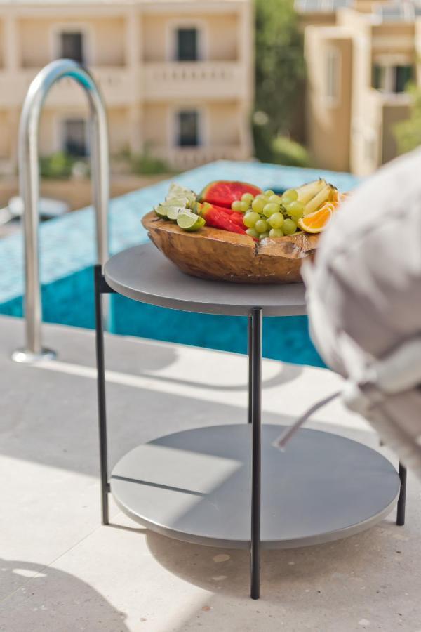 Enilion Luxury Suites Kyra Panagia Exteriör bild