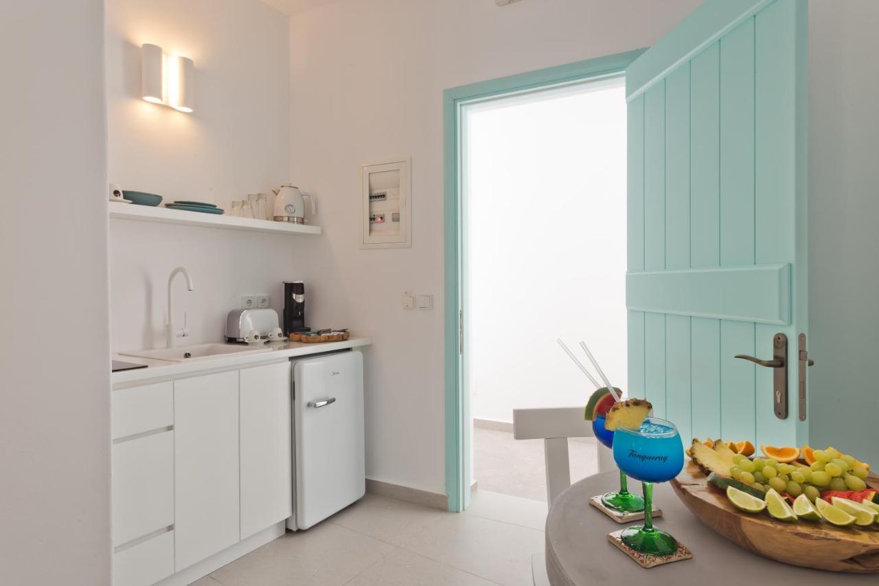 Enilion Luxury Suites Kyra Panagia Exteriör bild