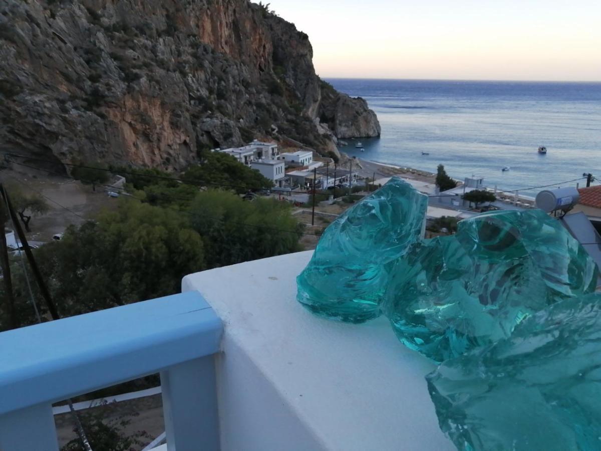 Enilion Luxury Suites Kyra Panagia Exteriör bild