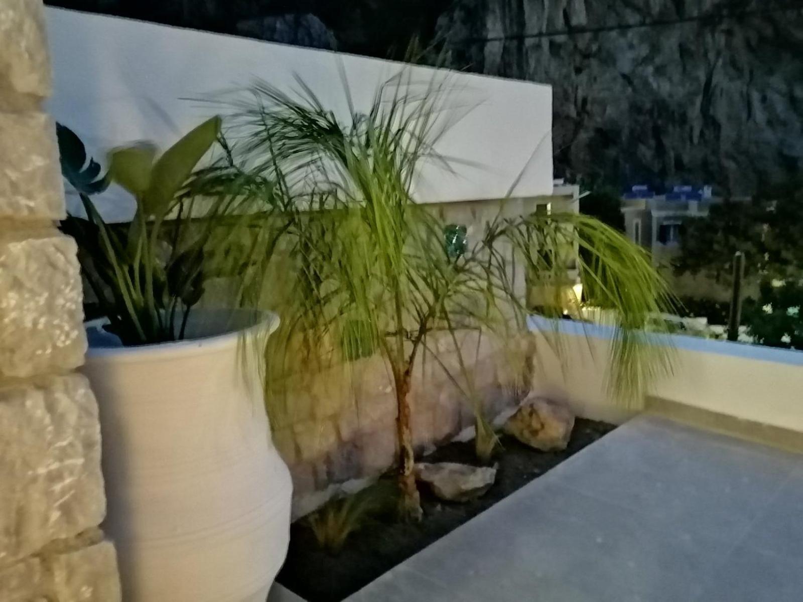 Enilion Luxury Suites Kyra Panagia Exteriör bild