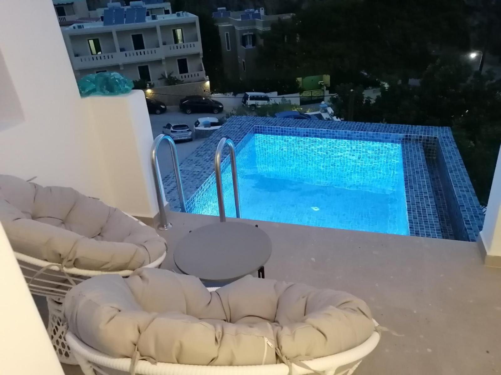 Enilion Luxury Suites Kyra Panagia Exteriör bild