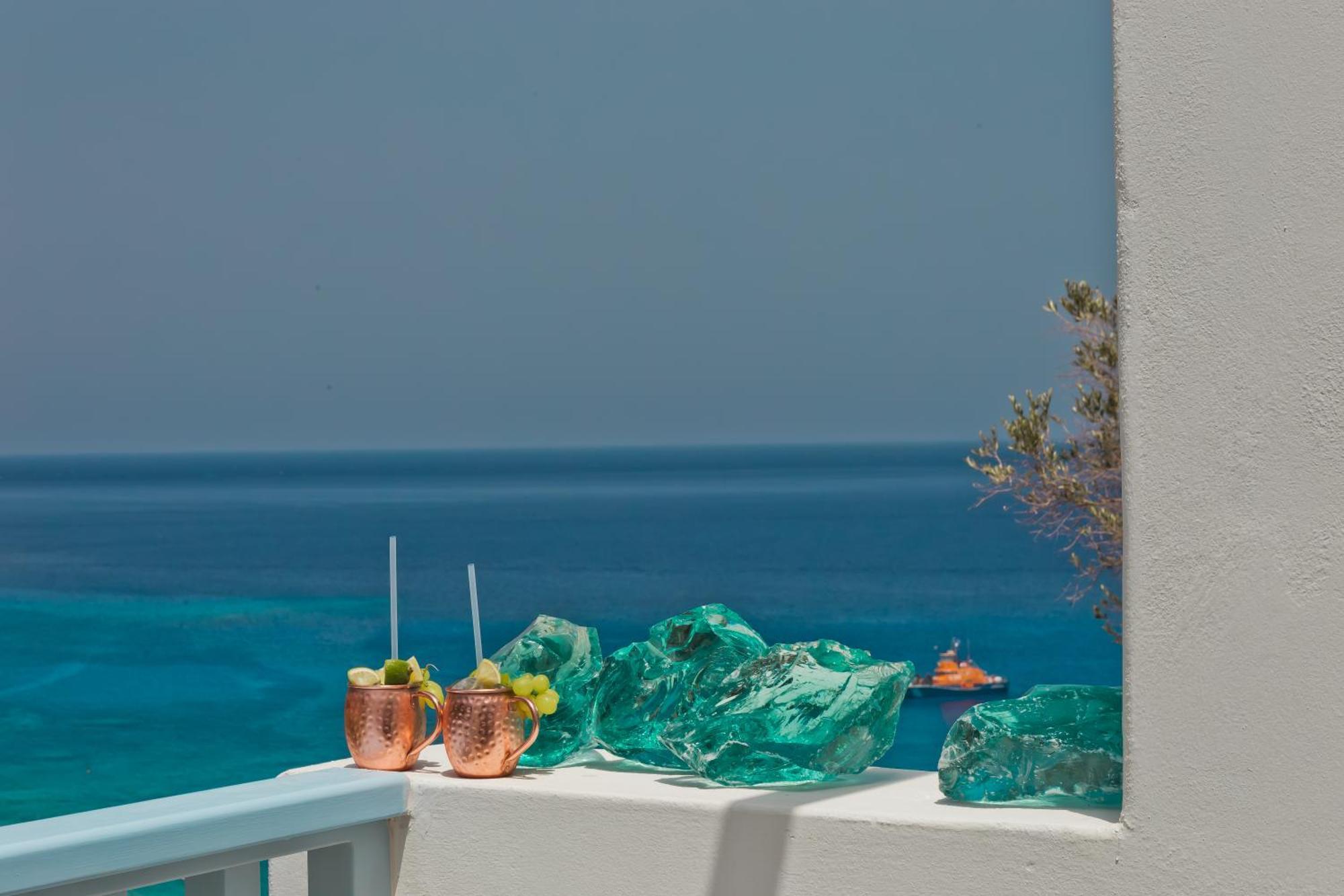 Enilion Luxury Suites Kyra Panagia Exteriör bild