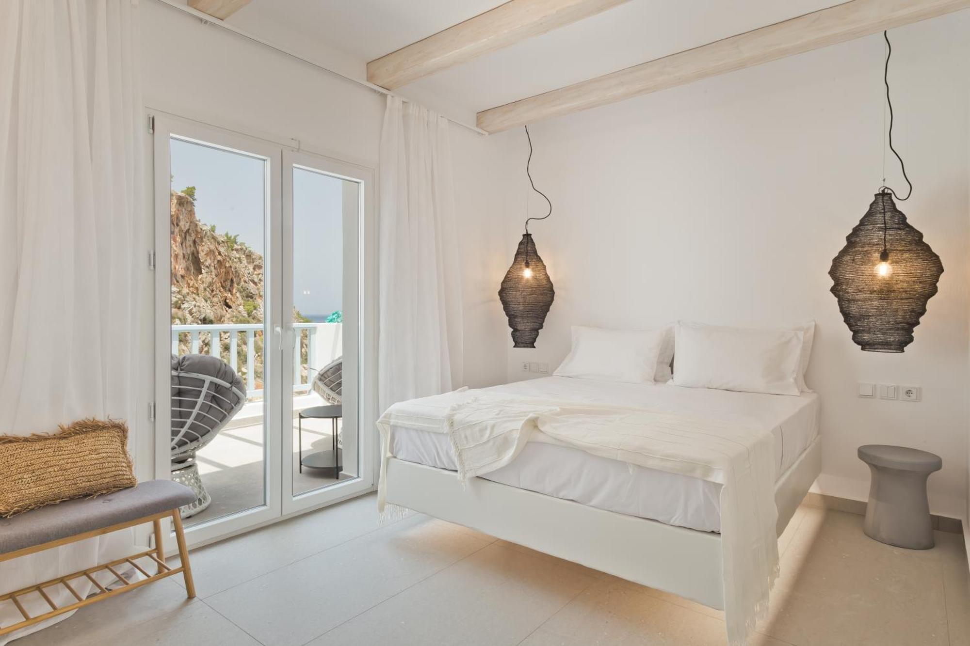 Enilion Luxury Suites Kyra Panagia Exteriör bild