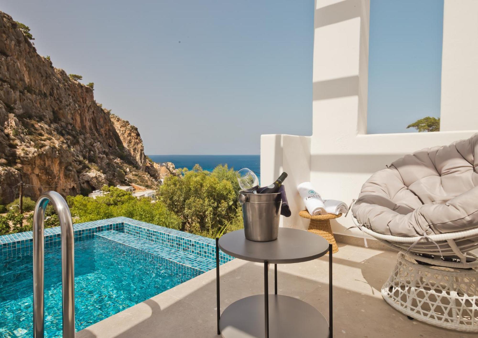 Enilion Luxury Suites Kyra Panagia Exteriör bild